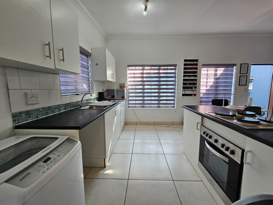 To Let 3 Bedroom Property for Rent in Moreleta Park Gauteng