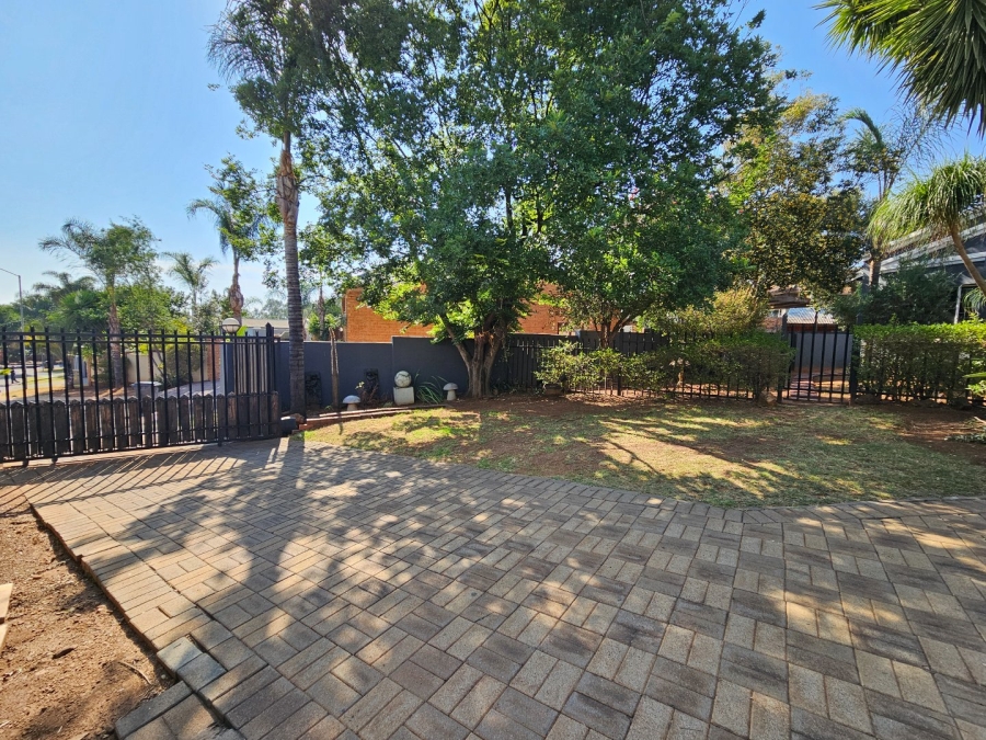 To Let 3 Bedroom Property for Rent in Moreleta Park Gauteng