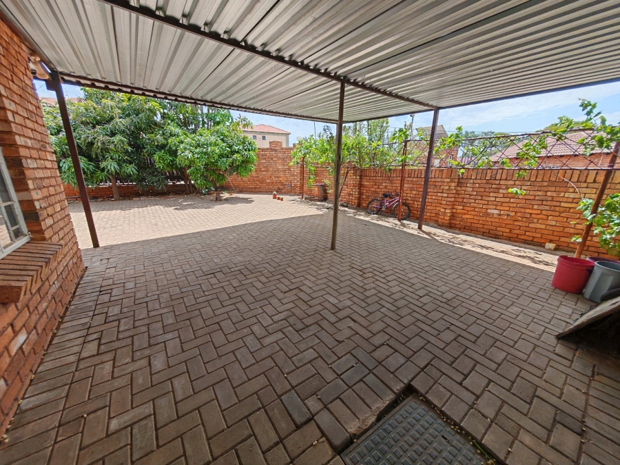 3 Bedroom Property for Sale in Amandasig Gauteng