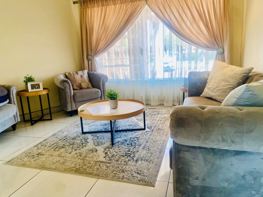 4 Bedroom Property for Sale in Sunward Park Gauteng