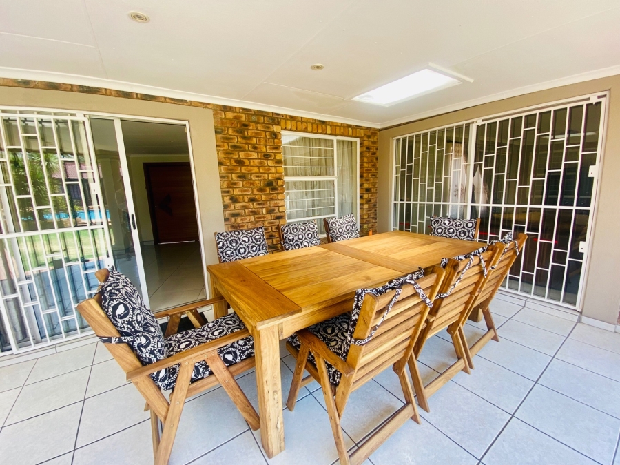 To Let 4 Bedroom Property for Rent in Sunward Park Gauteng