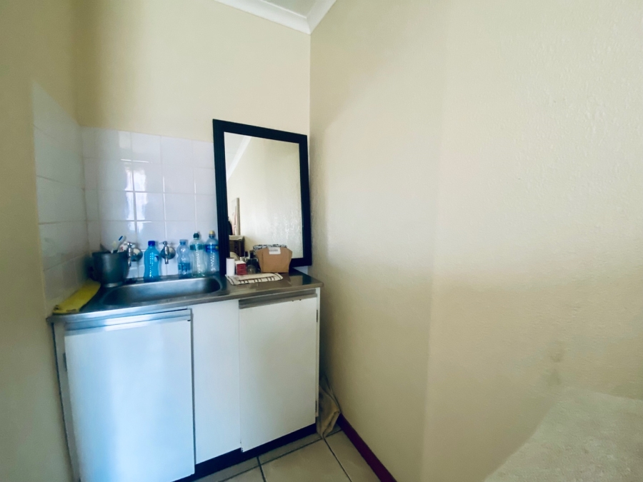 To Let 4 Bedroom Property for Rent in Sunward Park Gauteng