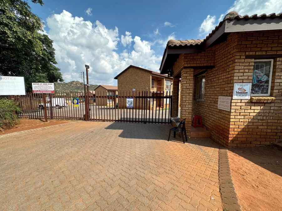 To Let 2 Bedroom Property for Rent in Meredale Gauteng