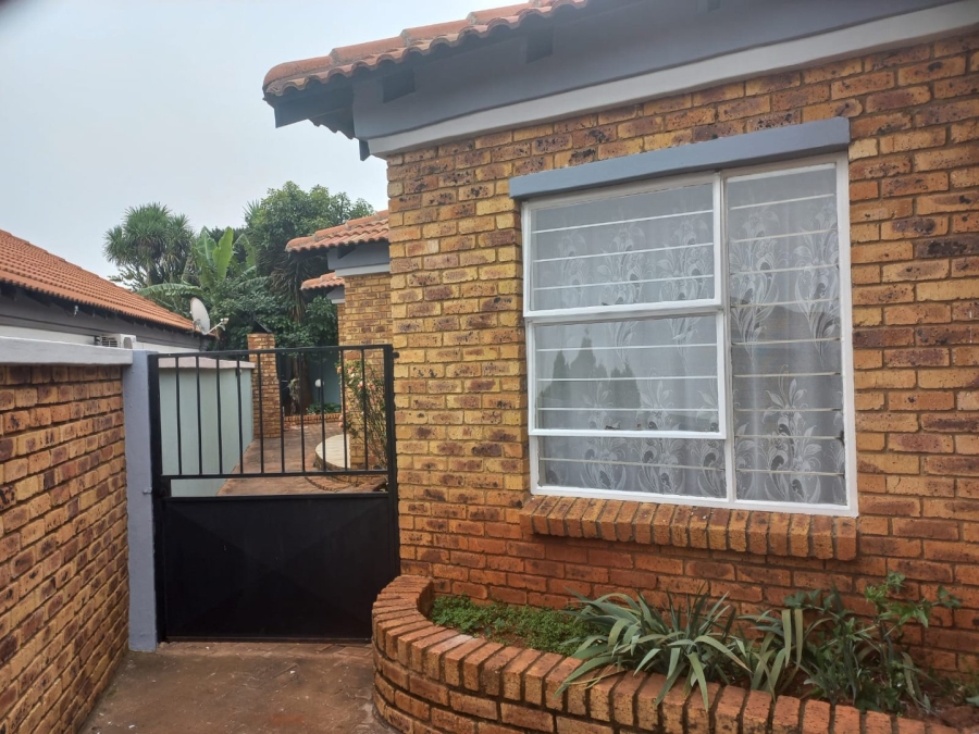 To Let 3 Bedroom Property for Rent in Witfield Gauteng