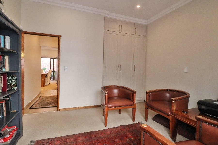 To Let 4 Bedroom Property for Rent in Bedfordview Gauteng