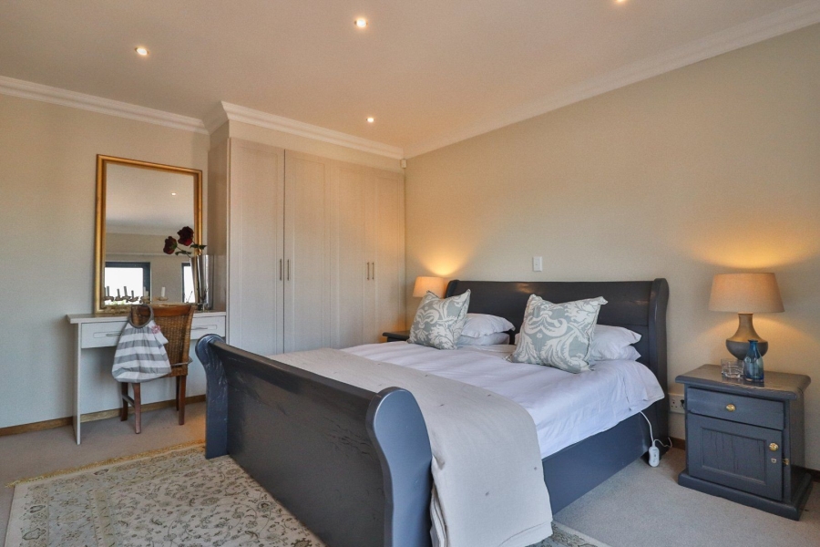 To Let 4 Bedroom Property for Rent in Bedfordview Gauteng