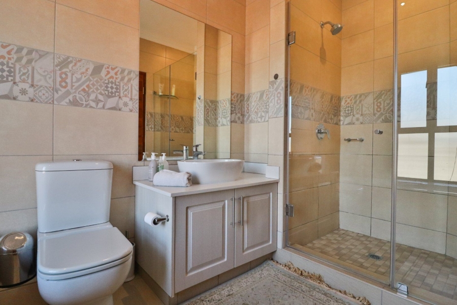 To Let 4 Bedroom Property for Rent in Bedfordview Gauteng