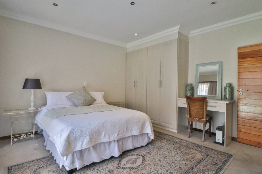 To Let 4 Bedroom Property for Rent in Bedfordview Gauteng