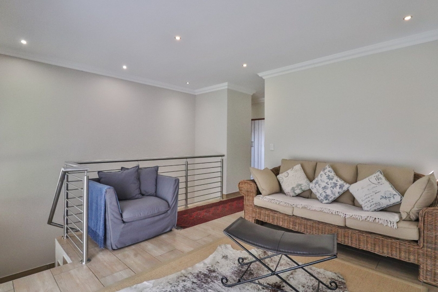 To Let 4 Bedroom Property for Rent in Bedfordview Gauteng