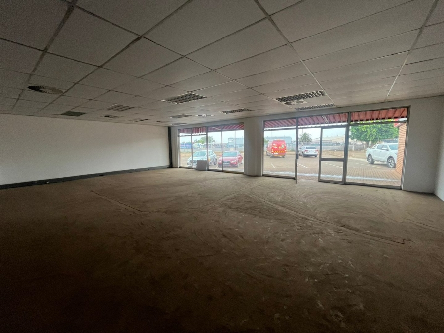 To Let commercial Property for Rent in Rosslyn Gauteng