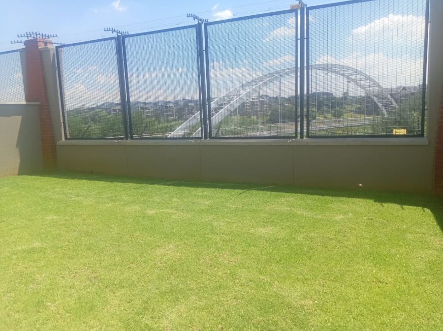 To Let 3 Bedroom Property for Rent in Waterfall Gauteng