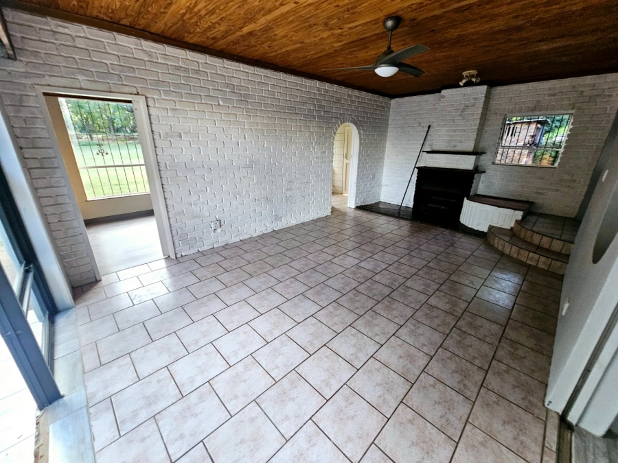 To Let 2 Bedroom Property for Rent in Mnandi Gauteng