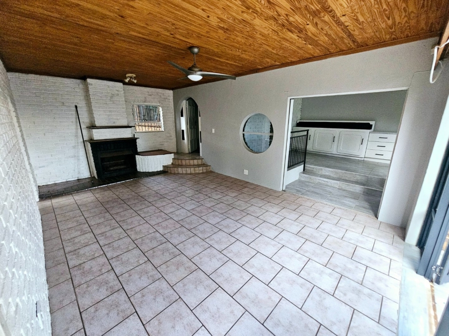 To Let 2 Bedroom Property for Rent in Mnandi Gauteng