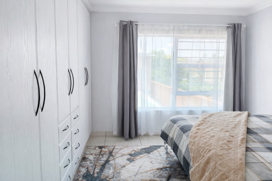 To Let 3 Bedroom Property for Rent in Beyers Park Gauteng