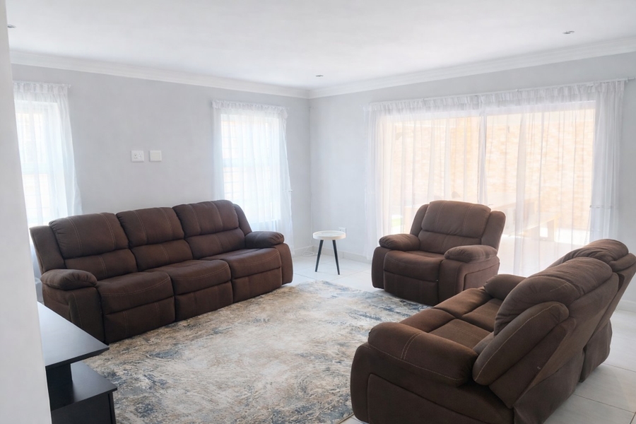 To Let 3 Bedroom Property for Rent in Beyers Park Gauteng