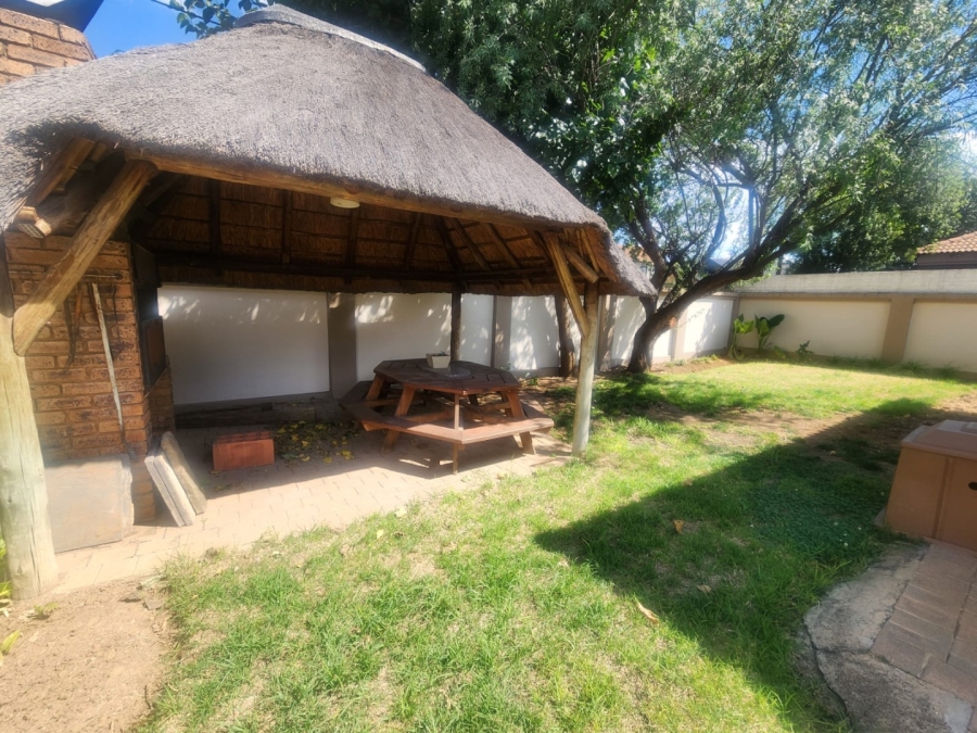 To Let 3 Bedroom Property for Rent in Clearwater Estate Gauteng