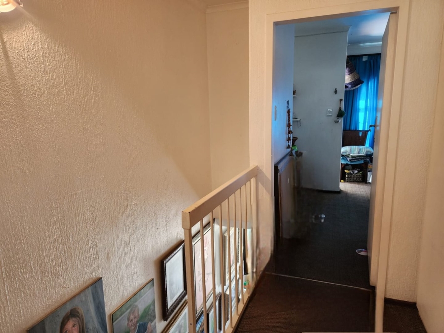 To Let 2 Bedroom Property for Rent in Dayanglen Gauteng