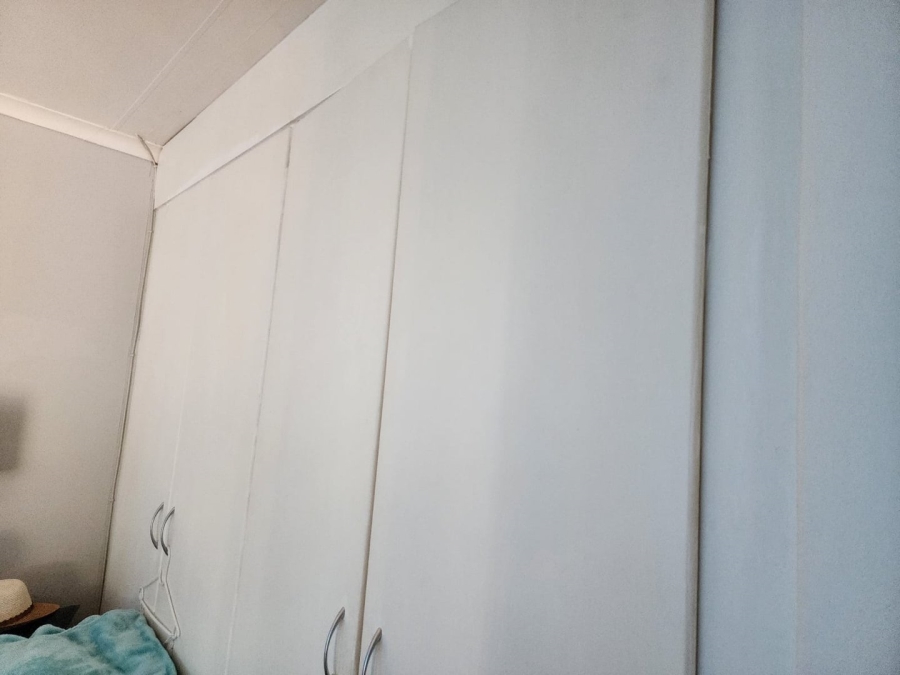 To Let 2 Bedroom Property for Rent in Dayanglen Gauteng