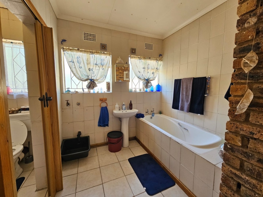 3 Bedroom Property for Sale in Ferryvale Gauteng