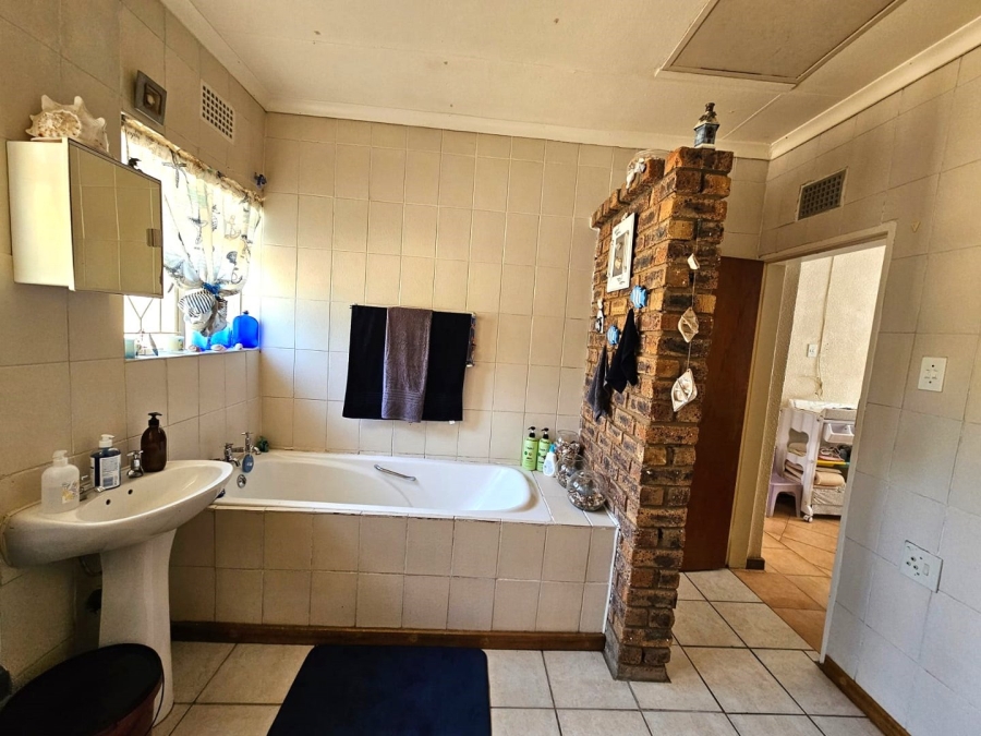 3 Bedroom Property for Sale in Ferryvale Gauteng