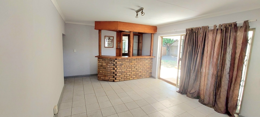 4 Bedroom Property for Sale in Croydon Gauteng