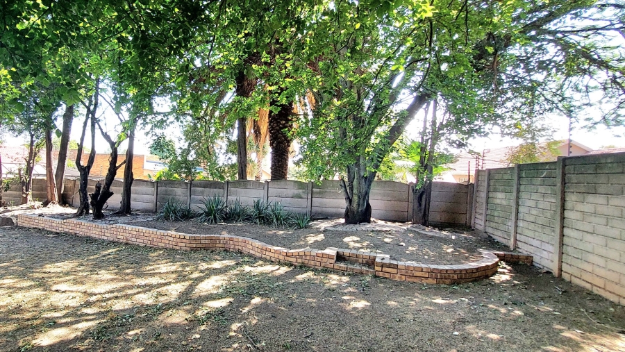 4 Bedroom Property for Sale in Croydon Gauteng