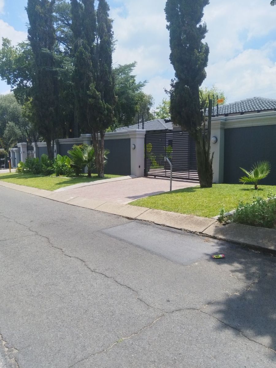 To Let 3 Bedroom Property for Rent in Fourways Gauteng