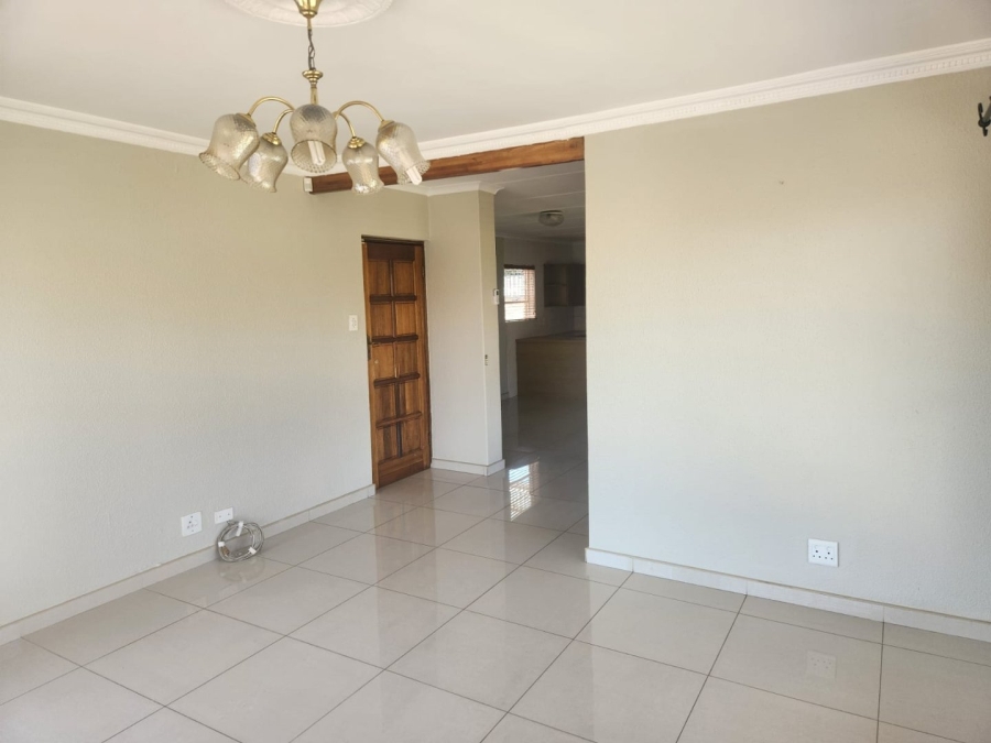 To Let 2 Bedroom Property for Rent in Beyers Park Gauteng