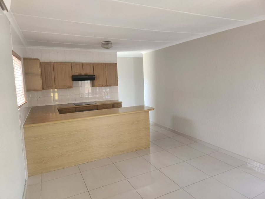 To Let 2 Bedroom Property for Rent in Beyers Park Gauteng