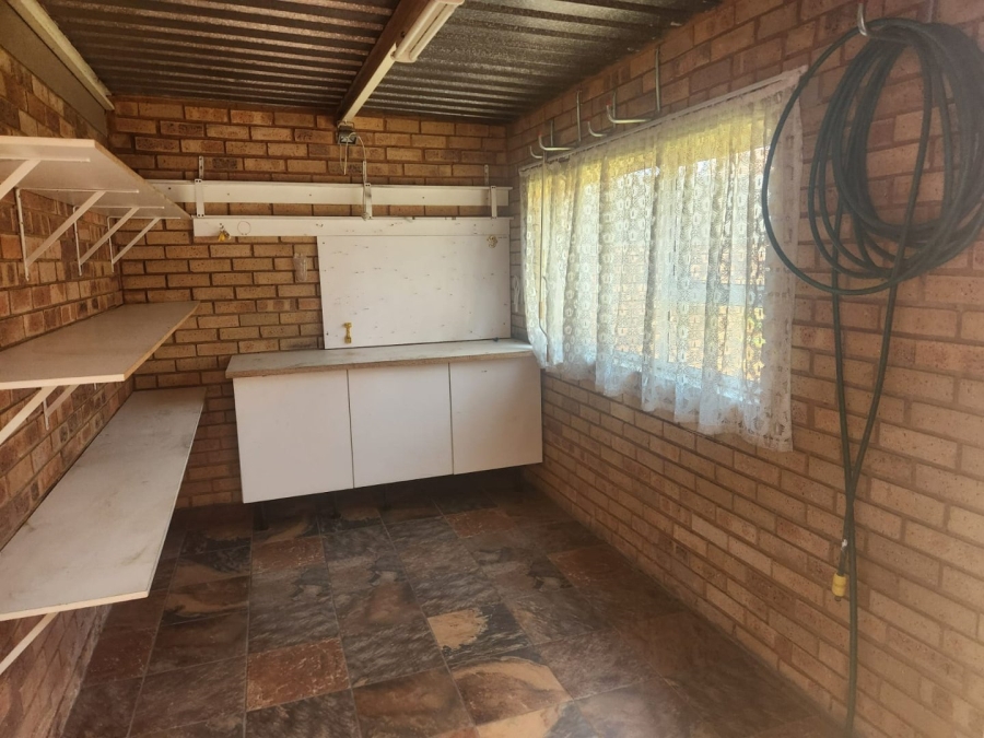 To Let 2 Bedroom Property for Rent in Beyers Park Gauteng