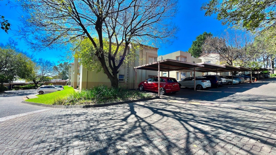 2 Bedroom Property for Sale in Rembrandt Park Gauteng