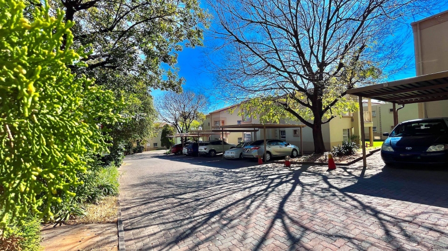 2 Bedroom Property for Sale in Rembrandt Park Gauteng