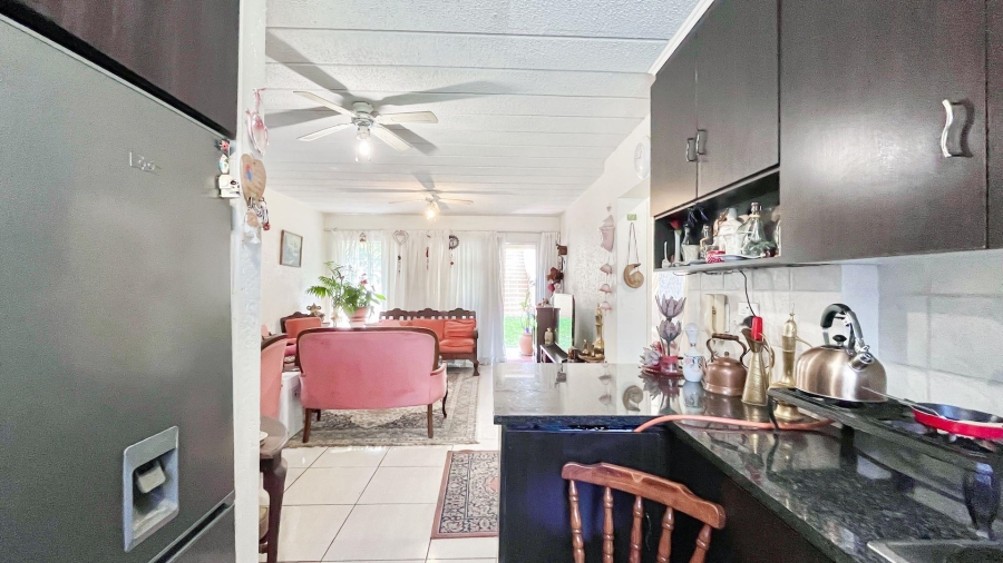 2 Bedroom Property for Sale in Rembrandt Park Gauteng