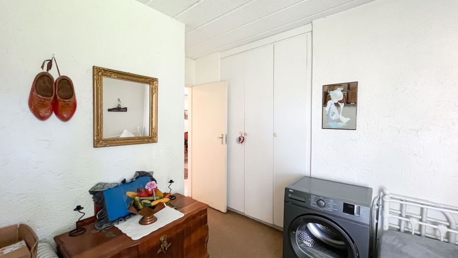 2 Bedroom Property for Sale in Rembrandt Park Gauteng