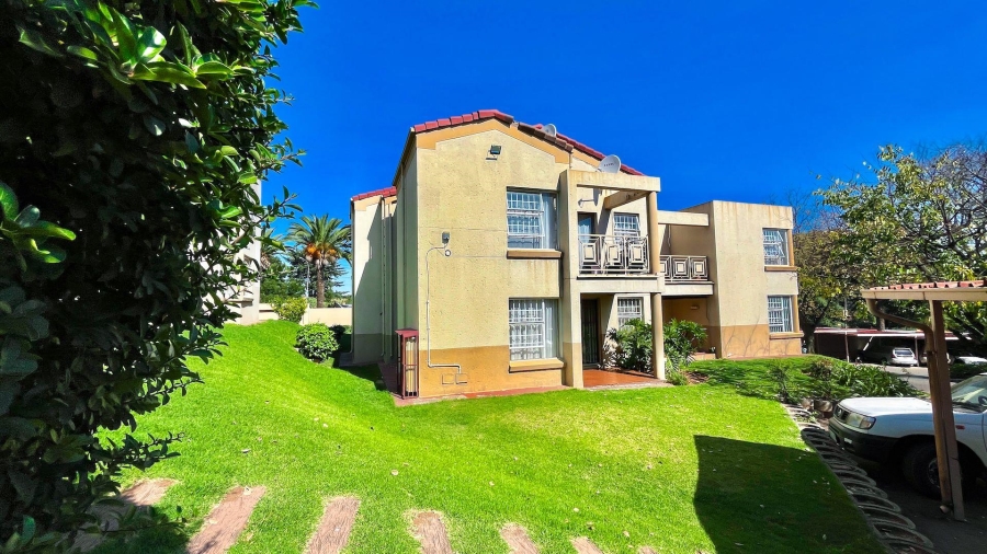 2 Bedroom Property for Sale in Rembrandt Park Gauteng