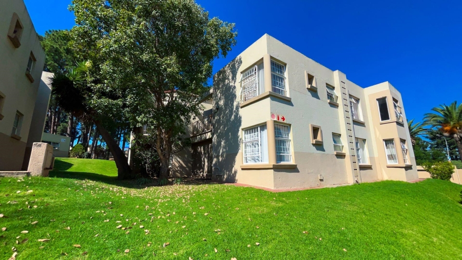 2 Bedroom Property for Sale in Rembrandt Park Gauteng