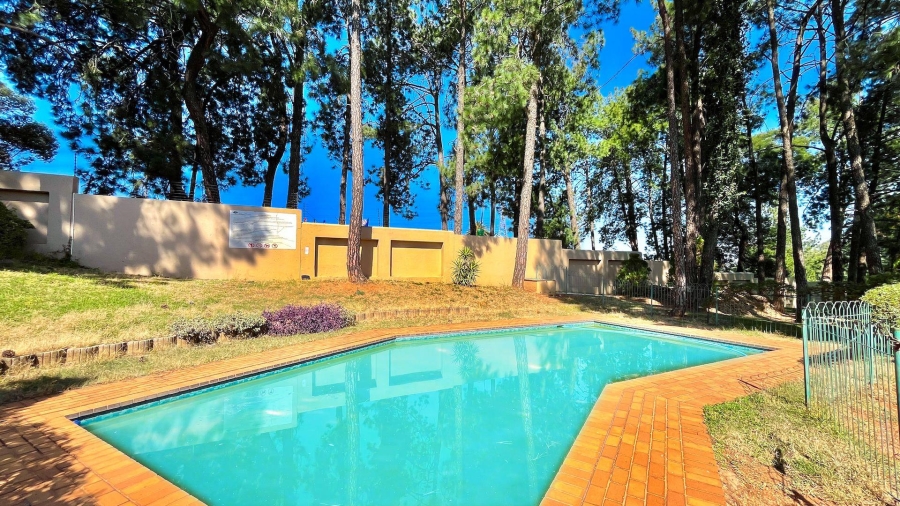 2 Bedroom Property for Sale in Rembrandt Park Gauteng