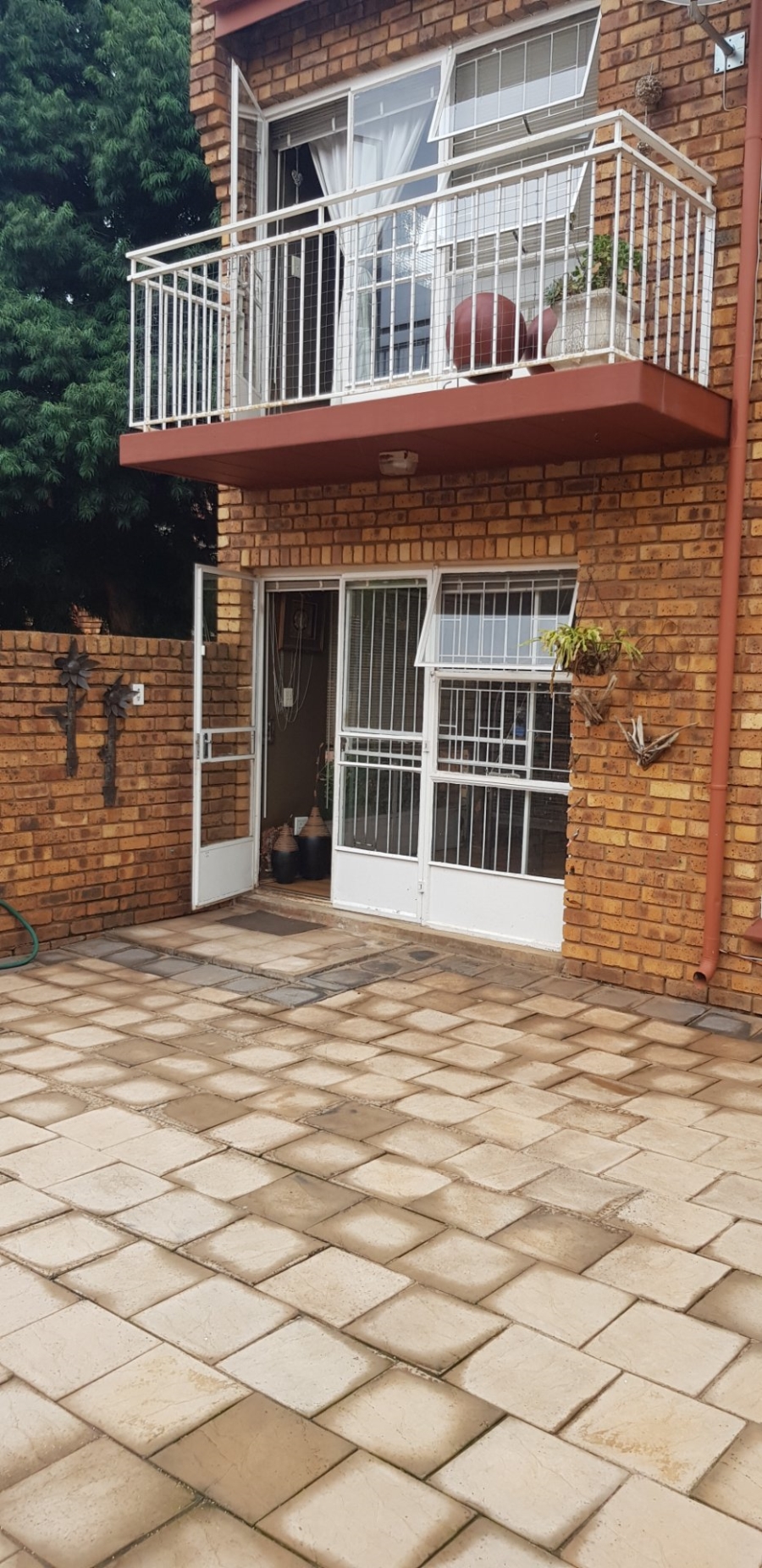2 Bedroom Property for Sale in Dorandia Gauteng