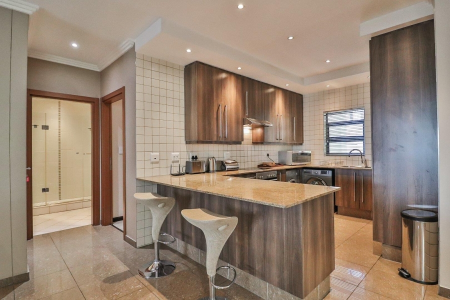 To Let 2 Bedroom Property for Rent in Bedfordview Gauteng