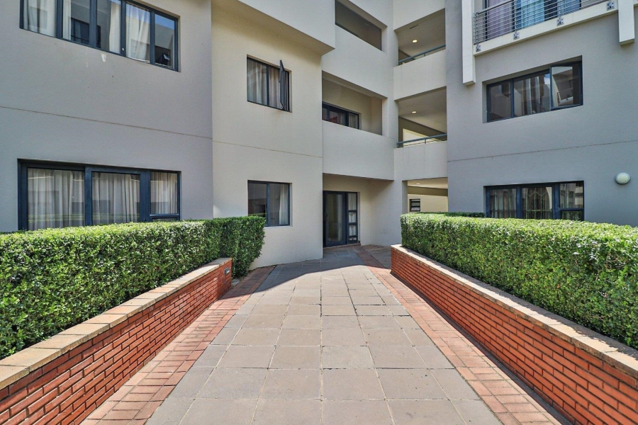 To Let 2 Bedroom Property for Rent in Bedfordview Gauteng