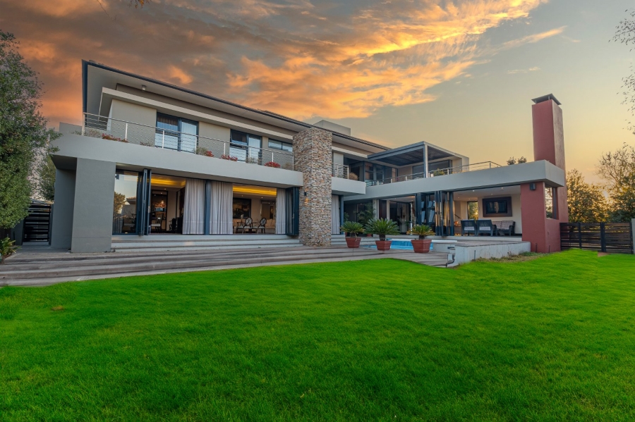 5 Bedroom Property for Sale in Paradiso Gauteng