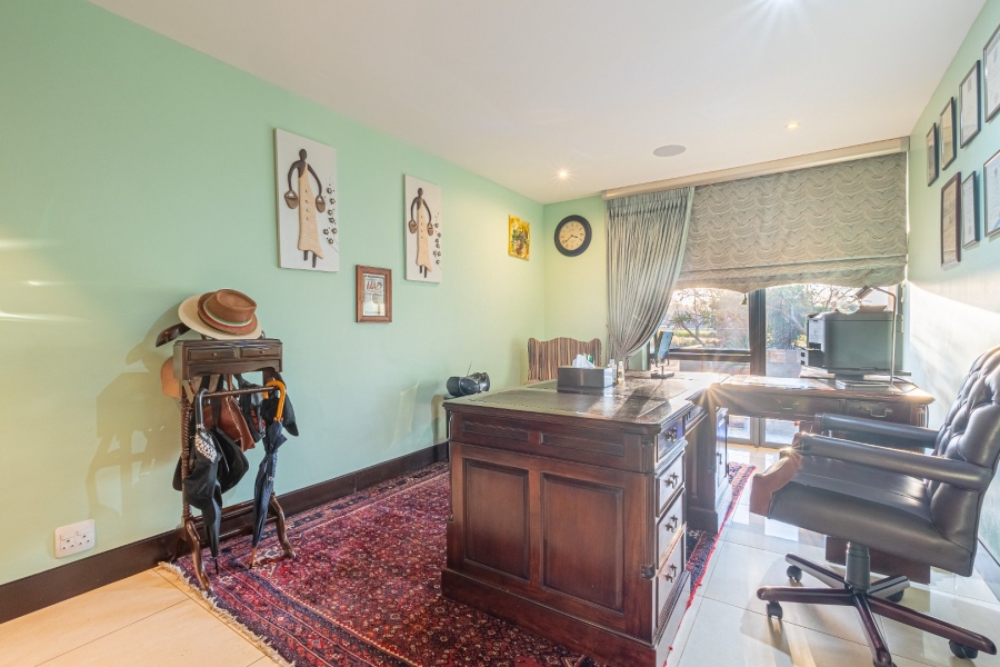 5 Bedroom Property for Sale in Paradiso Gauteng