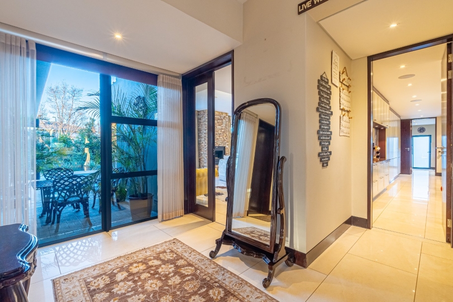 5 Bedroom Property for Sale in Paradiso Gauteng