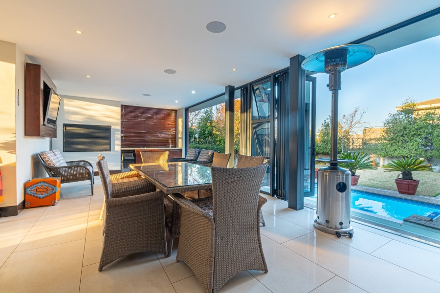 5 Bedroom Property for Sale in Paradiso Gauteng