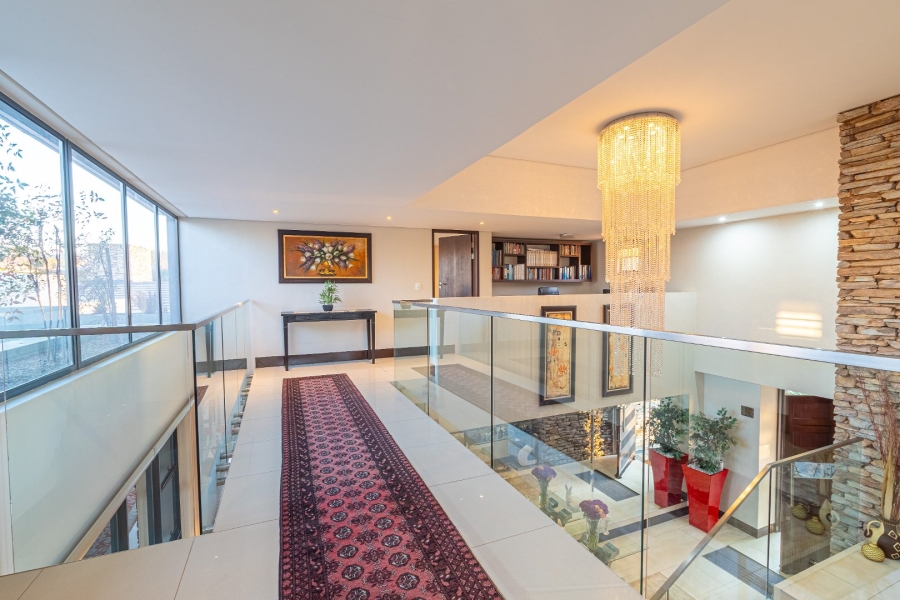 5 Bedroom Property for Sale in Paradiso Gauteng