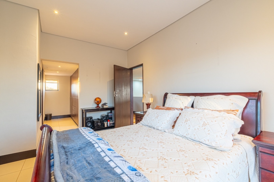 5 Bedroom Property for Sale in Paradiso Gauteng