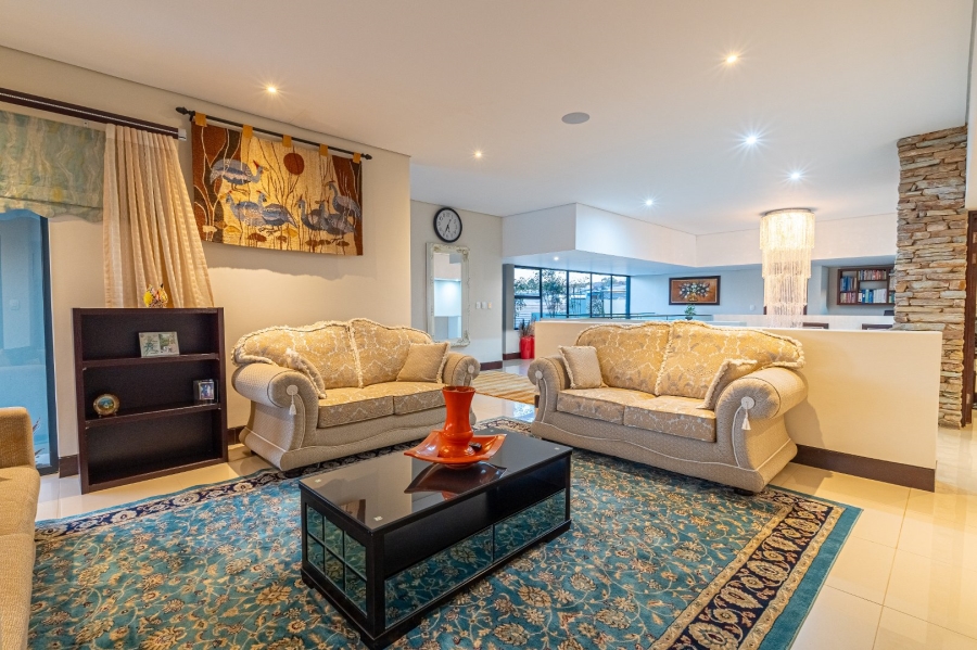 5 Bedroom Property for Sale in Paradiso Gauteng