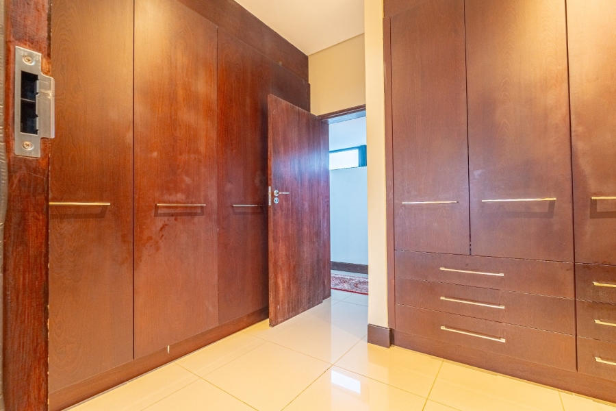 5 Bedroom Property for Sale in Paradiso Gauteng