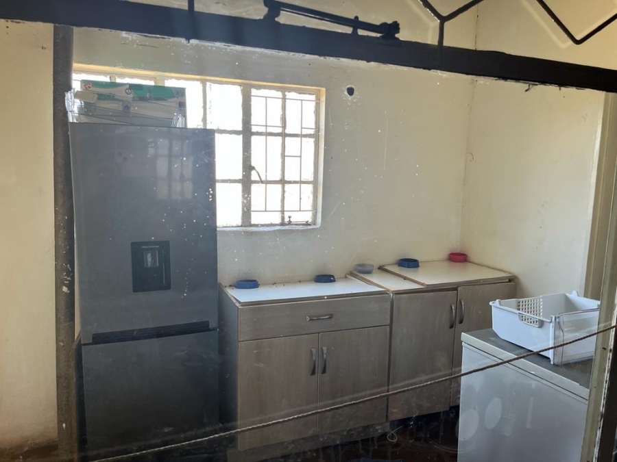 To Let  Bedroom Property for Rent in Norton Home Estate AH Gauteng