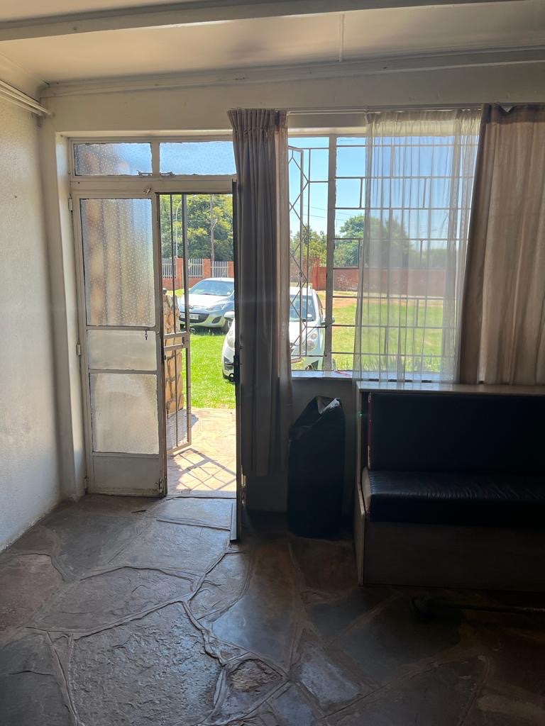 To Let  Bedroom Property for Rent in Norton Home Estate AH Gauteng
